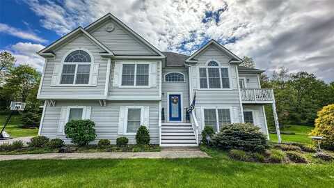 11 DeAngelis Drive, Monroe, NY 10950