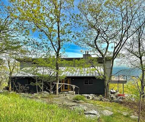 299 California Quarry Road, Woodstock, NY 12498