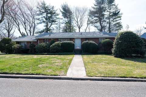 10 Aspen Avenue, Greenlawn, NY 11740