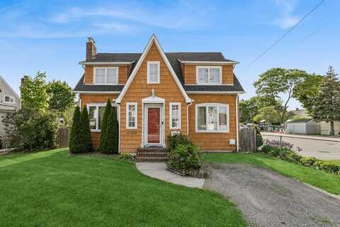 2180 Washington Avenue, Seaford, NY 11783