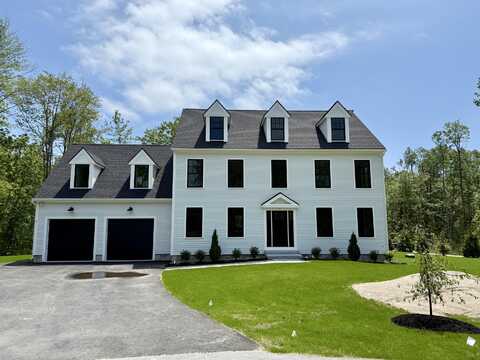 11 Acorn Avenue, Kennebunkport, ME 04046