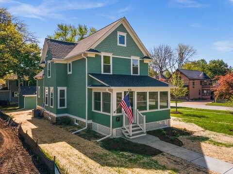 426 S Jefferson Street, Batavia, IL 60510
