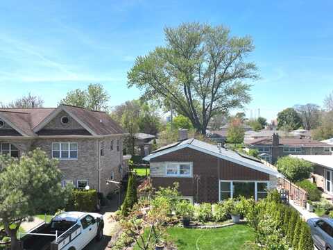 7336 N Kenneth Avenue, Lincolnwood, IL 60712