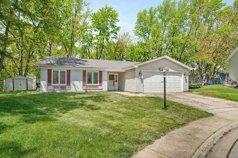 24w500 Seabrook Court, Naperville, IL 60540