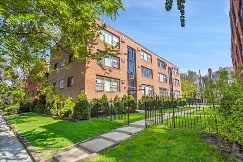2907 W Summerdale Avenue, Chicago, IL 60625
