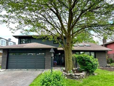 10427 S Alta Drive, Palos Hills, IL 60465