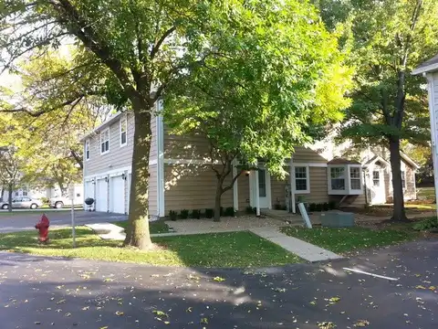 406 N Cambridge Drive, Palatine, IL 60067