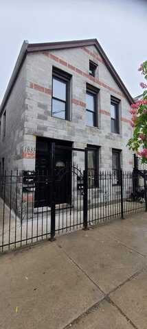 1833 W 21st Street, Chicago, IL 60608