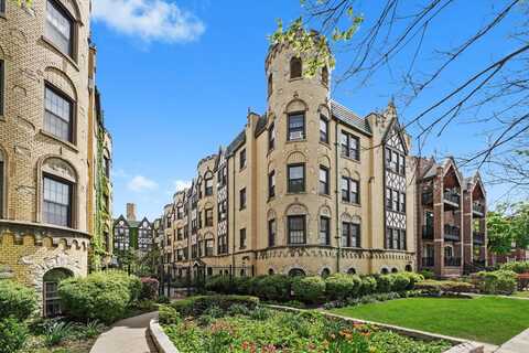 4205 N Kedvale Avenue, Chicago, IL 60641