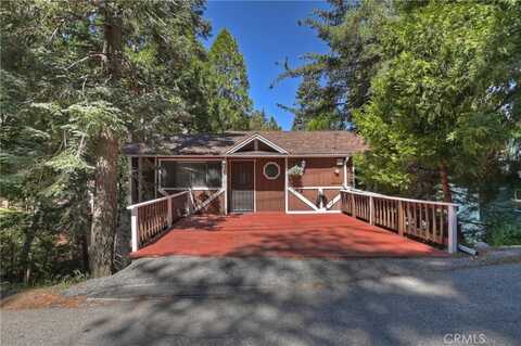 1027 Nesthorn Drive, Crestline, CA 92325