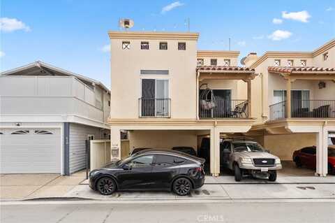 608 Clubhouse Avenue, Newport Beach, CA 92663