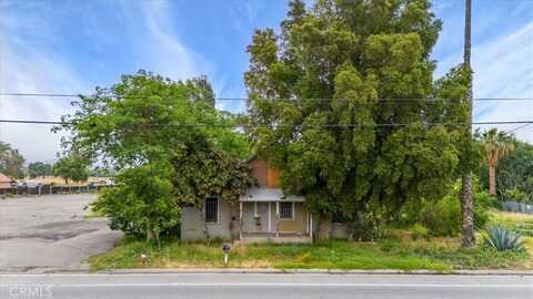 1044 Main Street, Riverside, CA 92501