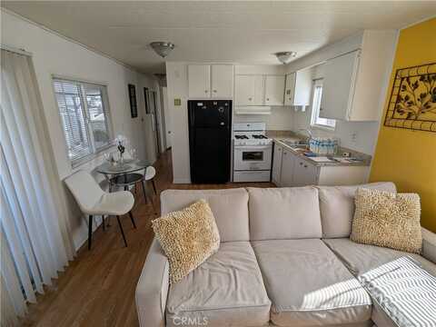 23701 Western Avenue, Torrance, CA 90501