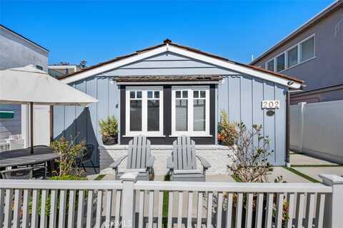202 Onyx Avenue, Newport Beach, CA 92662