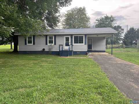 138 Memorial Drive, Rainsville, AL 35986
