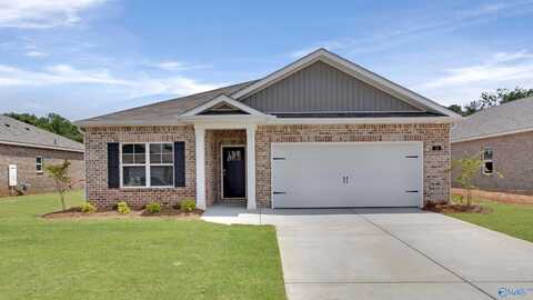 15 Moon Drive, Scottsboro, AL 35769