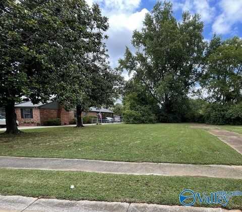 4411 Lakeview Drive NW, Huntsville, AL 35810