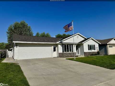1629 Oakwood Drive, Carroll, IA 51401