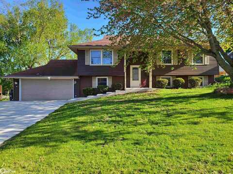 705 Newcastle Road, Marshalltown, IA 50158
