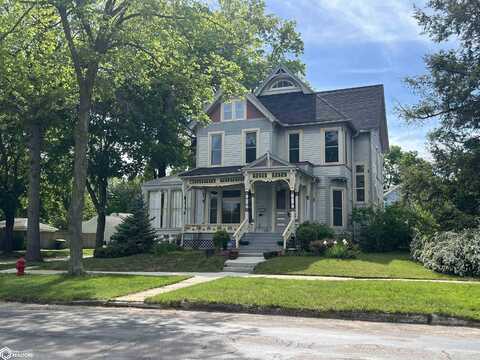 306 S Main Street, Fairfield, IA 52556