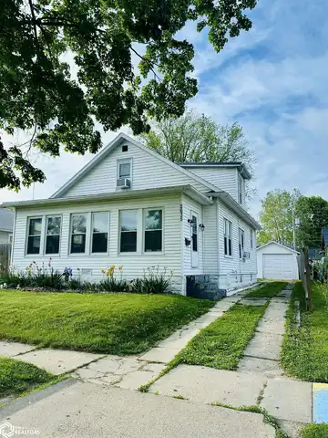 2635 Avenue H, Fort Madison, IA 52627
