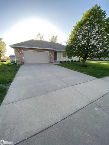 5 S 29th Street, Marshalltown, IA 50158