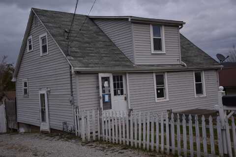 1264 12TH Street, Weston, WV 26452