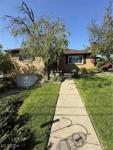 212 Wayne Avenue, Weirton, WV 26062