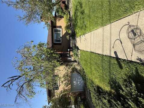 212 Wayne Avenue, Weirton, WV 26062