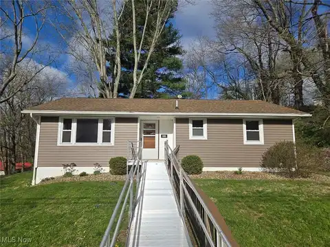 434 S Monroe Street, Millersburg, OH 44654