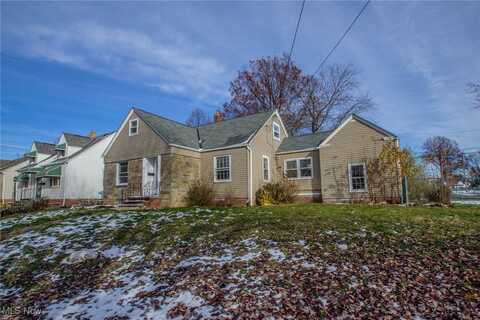 1155 Hardesty, Akron, OH 44320