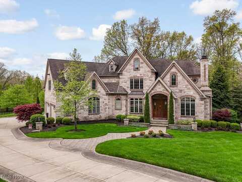 128 Brighton Lane, Peninsula, OH 44264
