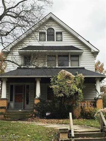1842 Mannering Road, Cleveland, OH 44112