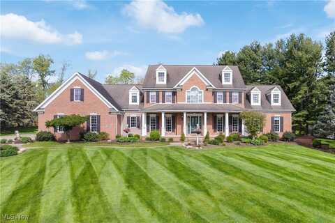 10531 Schlabach Avenue NE, Hartville, OH 44632