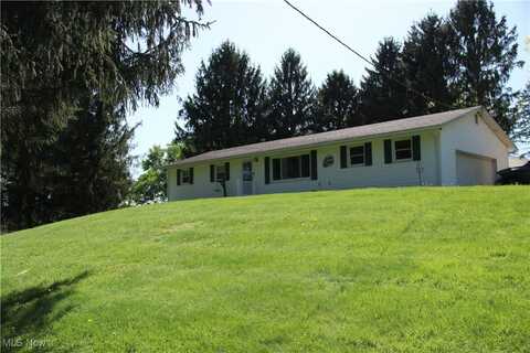 6929 Pinetree Avenue NE, Canton, OH 44721
