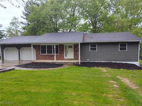 2139 Earl Drive, Zanesville, OH 43701