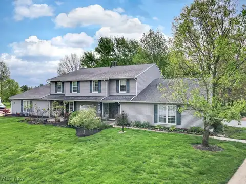 4913 Independence Circle, Stow, OH 44224