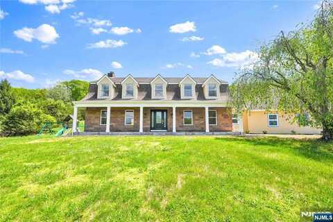 11 Deer Meadow Road, Warwick, NY 10990