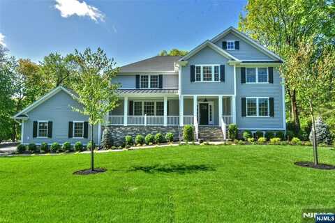 181 E Crescent Avenue, Mahwah, NJ 07430