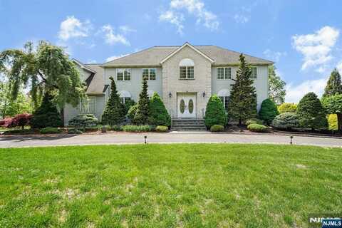 33 Sylvan Drive, Montville, NJ 07058