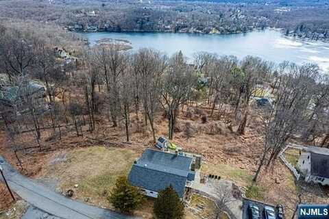 110 Hillcrest Drive, Denville, NJ 07834