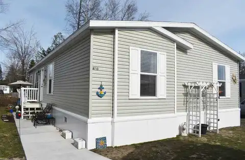 8715 Sandy Street, Alanson, MI 49706