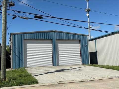 513 E VIRTUE Street, Chalmette, LA 70043