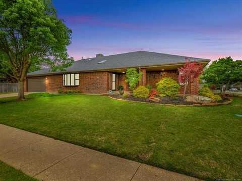 2600 Chapel Hill Road, Bartlesville, OK 74006