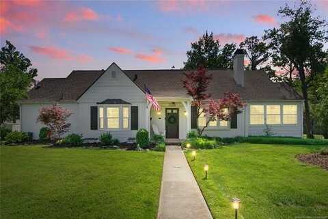 2303 S Delaware Place, Tulsa, OK 74114