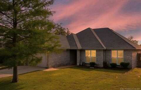 4719 S 194th East Avenue, Broken Arrow, OK 74014