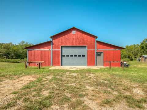 377056 E 1040 Road, Okemah, OK 74859