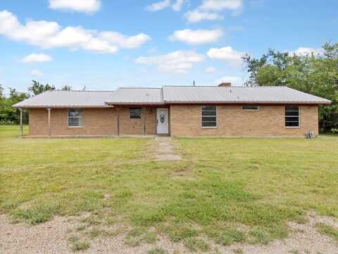 110 Twin Circle, Wortham, TX 76693