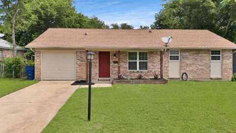 821 E Mustang Street, Crowley, TX 76036
