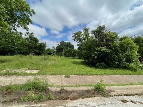 979 E Pulaski Street, Fort Worth, TX 76104